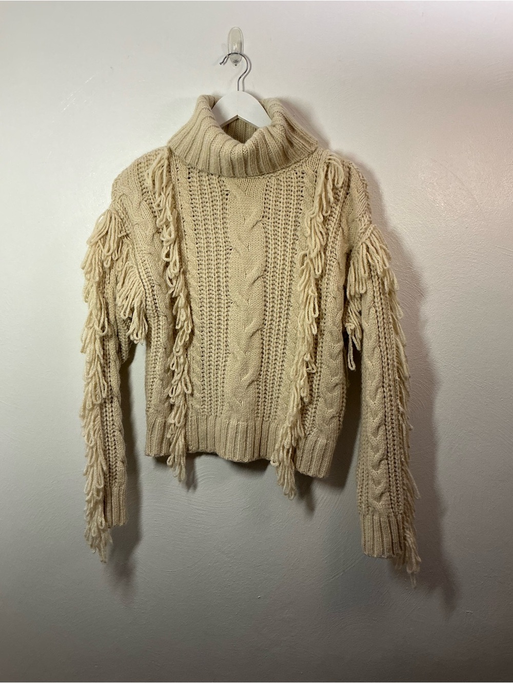 Forever 21 Cream Fringe Cable Turtleneck Sweater Size Small